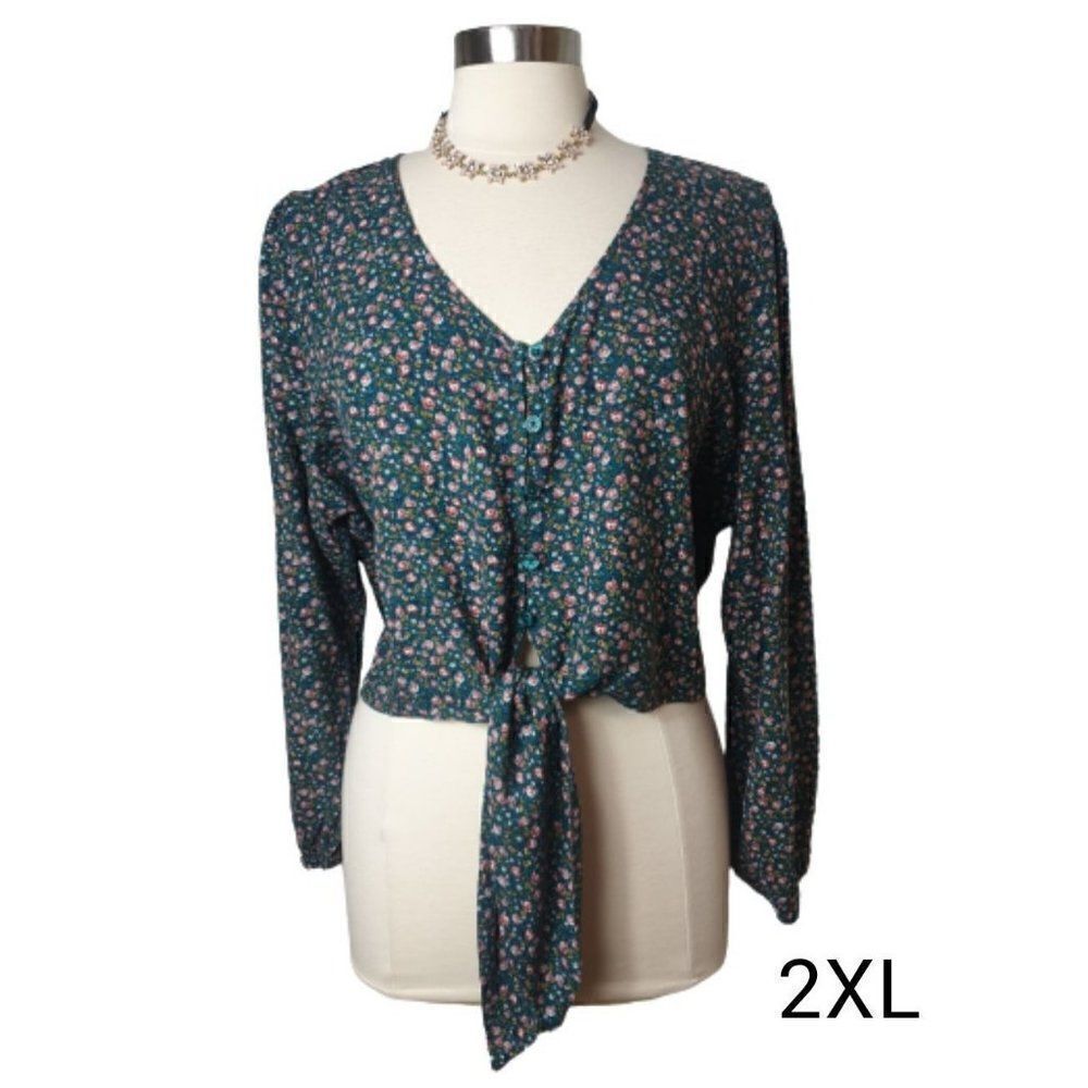 Women's Plus Long Sleeve Crop Tie Front Green Floral Top 2XL NWOT